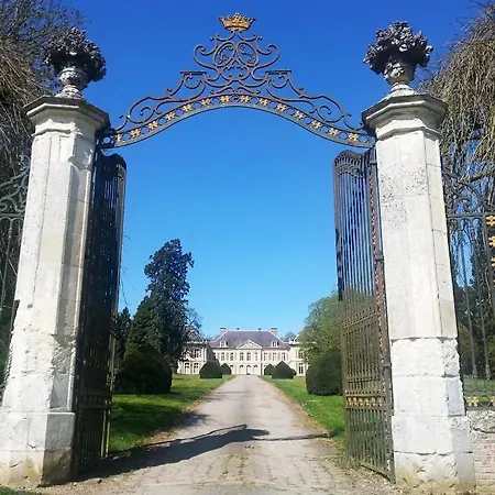 Pavillon De La Garde * Courcelles-sous-Moyencourt