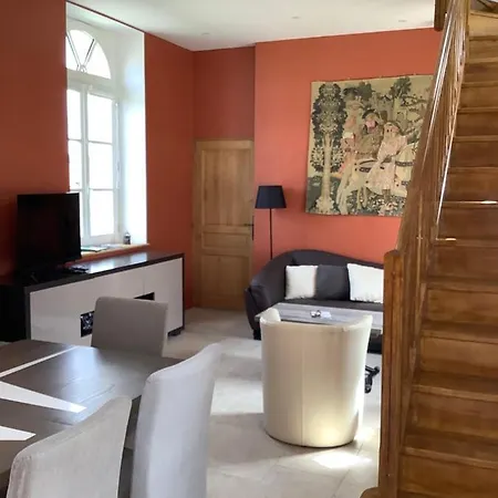 Pavillon De La Garde * Courcelles-sous-Moyencourt