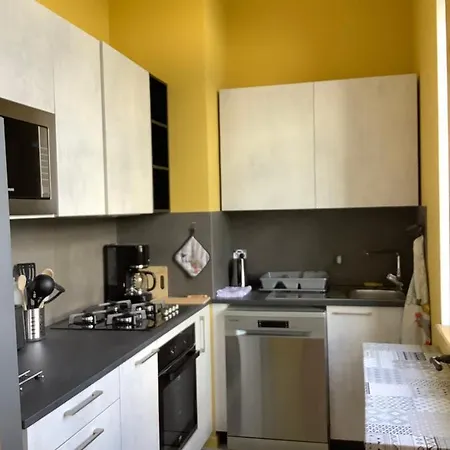 Pavillon De La Garde * Courcelles-sous-Moyencourt