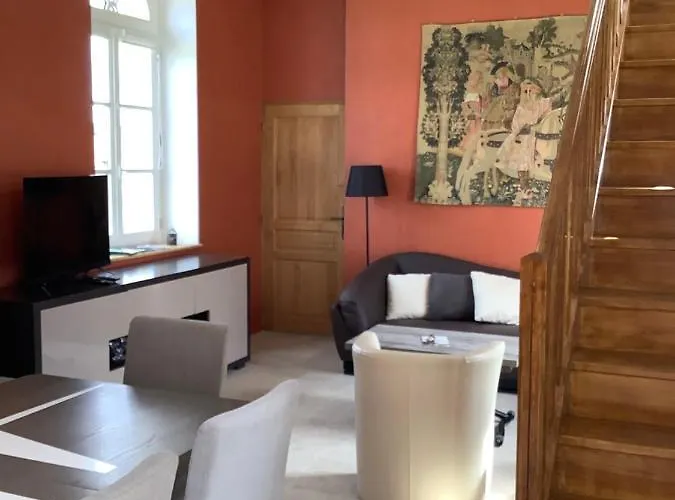 Pavillon De La Garde * Courcelles-sous-Moyencourt